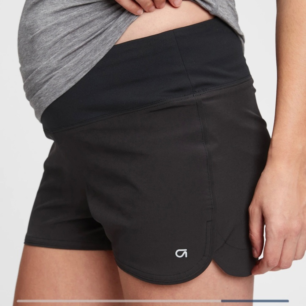 Gap Maternity Shorts Sz. S
